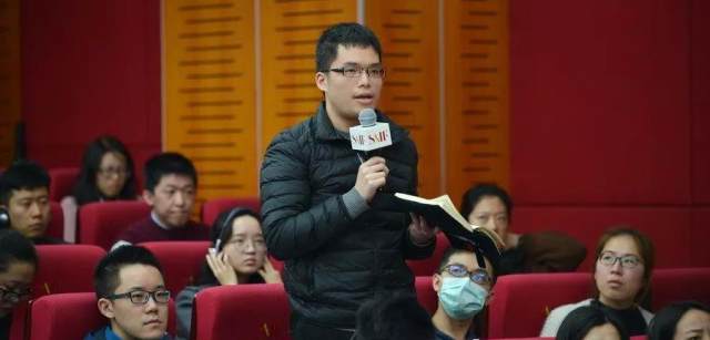 保加利亚国家经济与世界经济大学校长Statty S