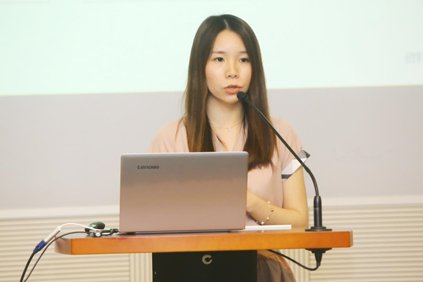 有趣即漫画,网易漫画携二次元IP,去香港聊了聊汗汗正义卖肉图片
