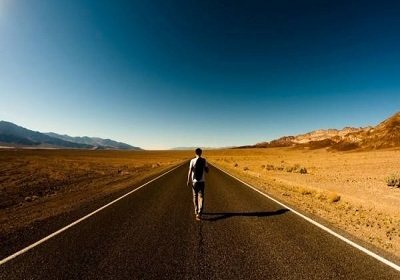 龙致金:12.18黄金加息不涨反跌税改会涨还是会