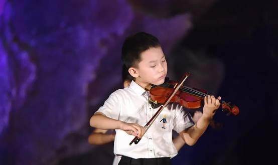 喜报!喜报!--天之骄子幼儿园登上央视中秋晚会