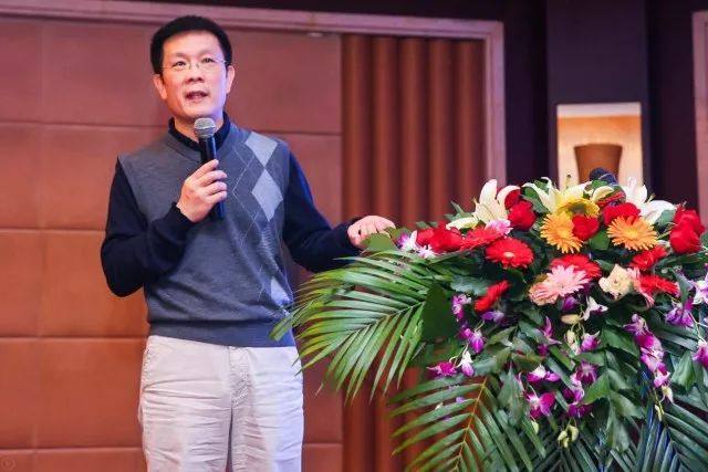 兴全基金副总经理杨卫东:竞而不争,行者远致_