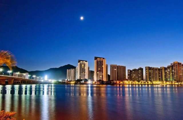 楼市2017年涅盘重生 未来房价能暴涨?许多人