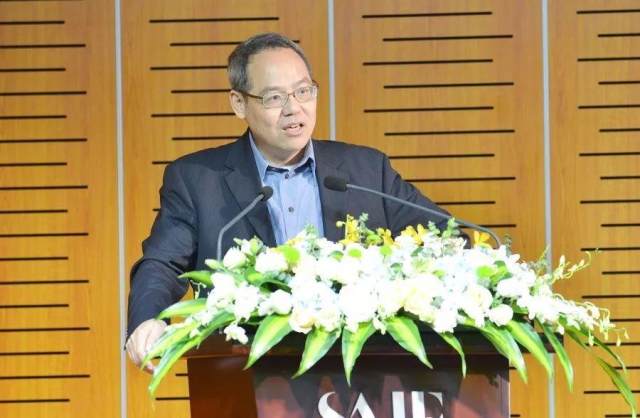 保加利亚国家经济与世界经济大学校长Statty S