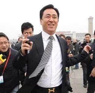 任泽平跳槽到恒大!1500万年薪秒杀王石董明珠