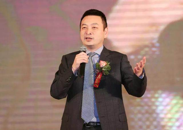 滴滴失重美团抢上市,拼多多打败京东,互联网第