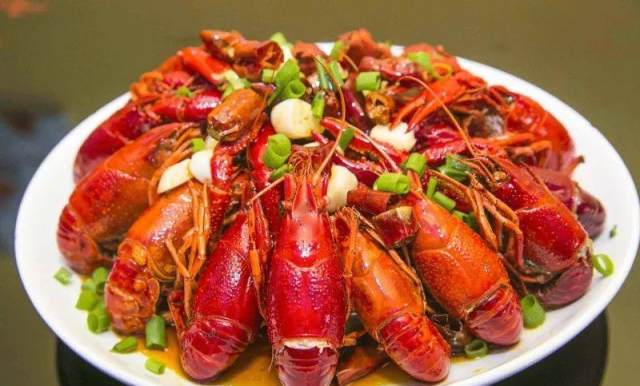 8年净赚5亿欧!皇家马德里的疯狂吸金之路!