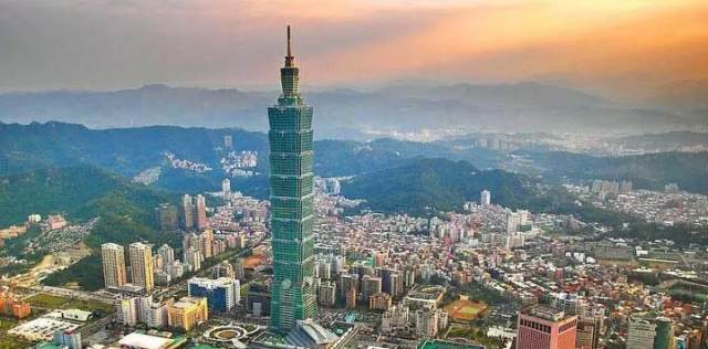 美国恢复冷战舰队应对俄罗斯;2017年中国游客